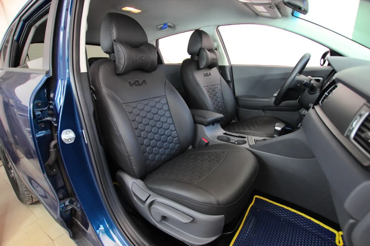 Чохли на сидіння Kia Niro