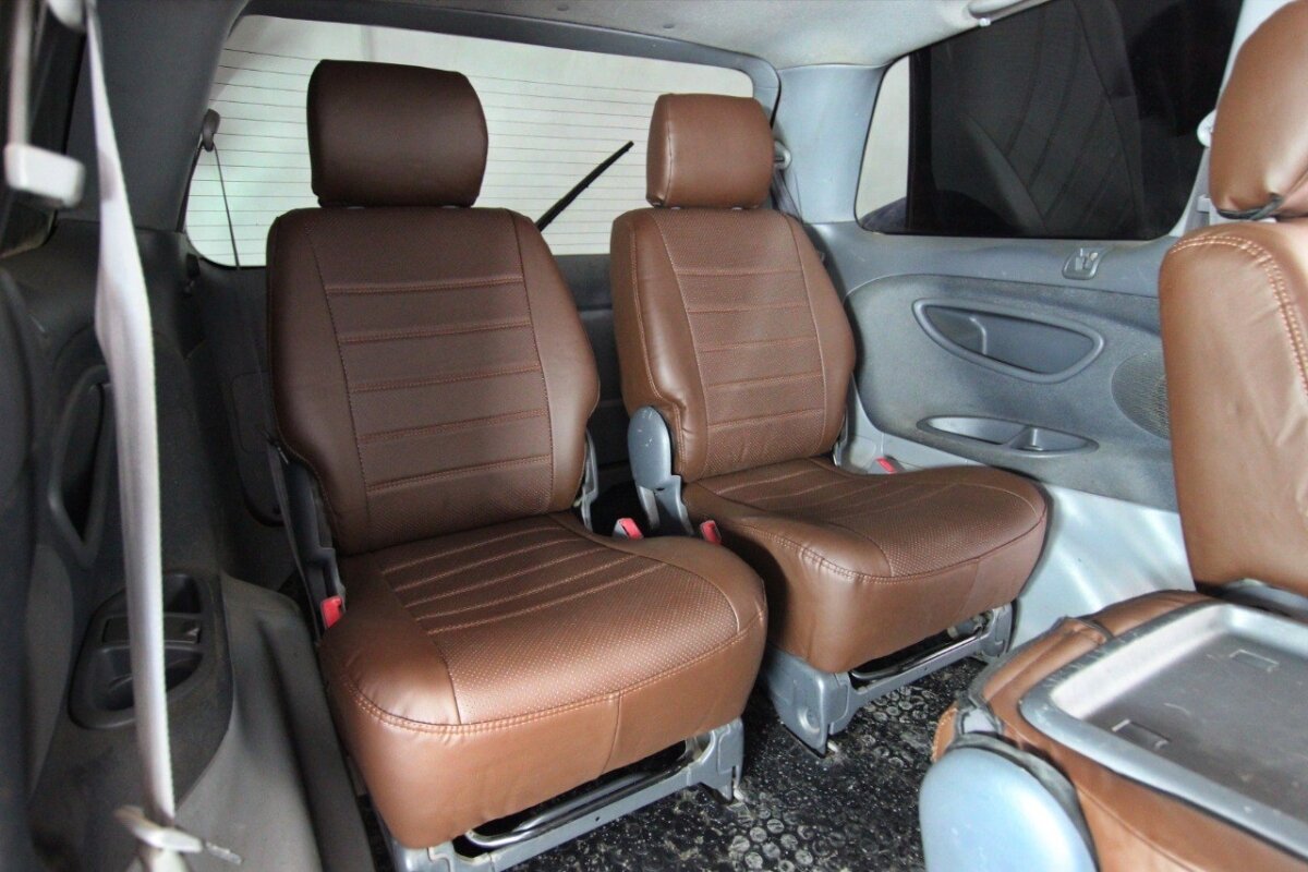 Чохли з екошкіри для Toyota Previa II 7 місць