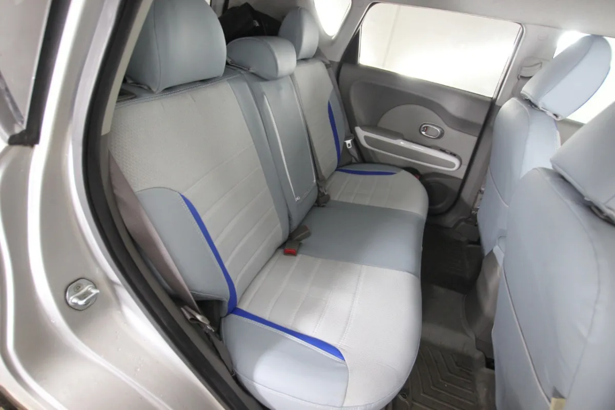 Чохли на сидіння для Kia Soul EV
