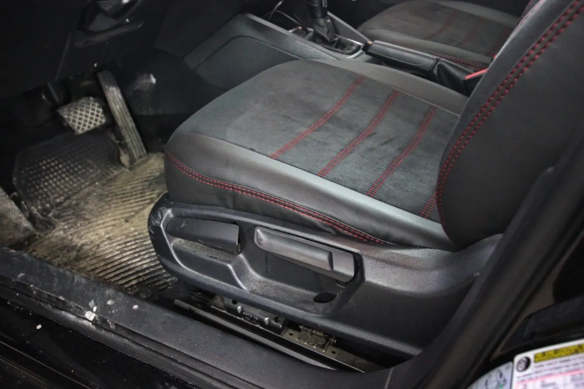 Чохли на сидіння для Volkswagen Jetta VI
