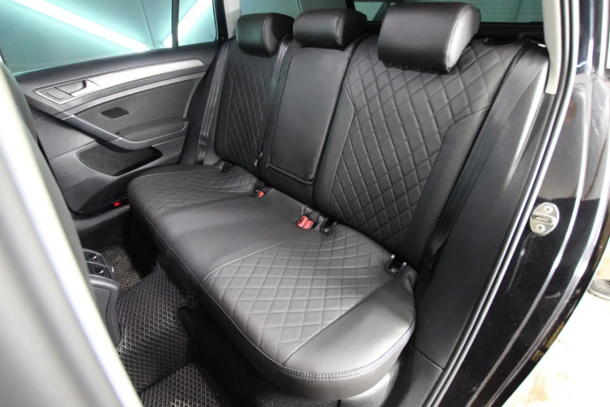 Чохли на сидіння Volkswagen Golf VII Comfortline