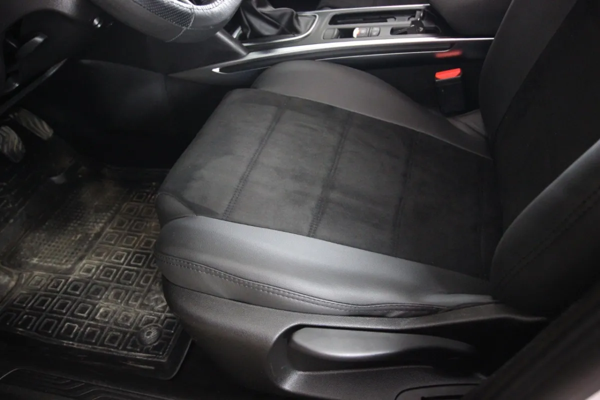 Чохли на сидіння для Renault Megane IV