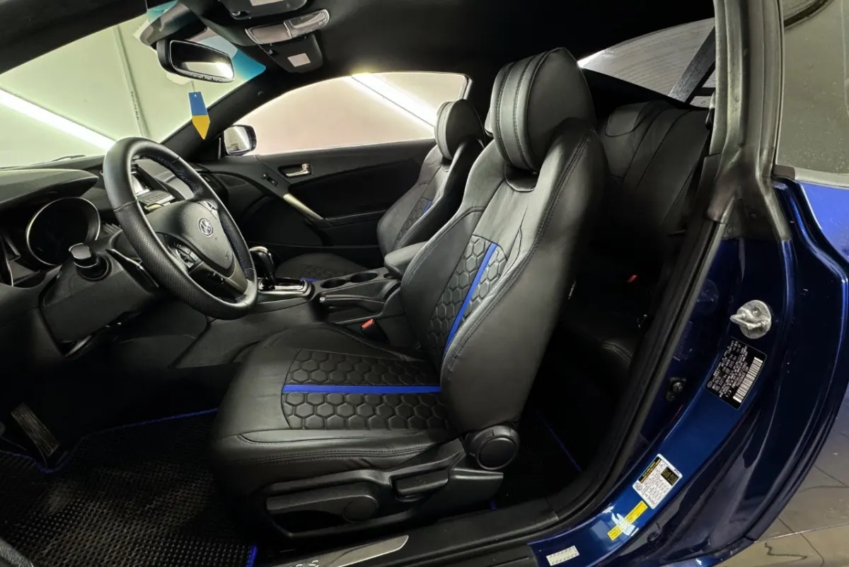 Авточохли для Hyundai Genesis Coupe