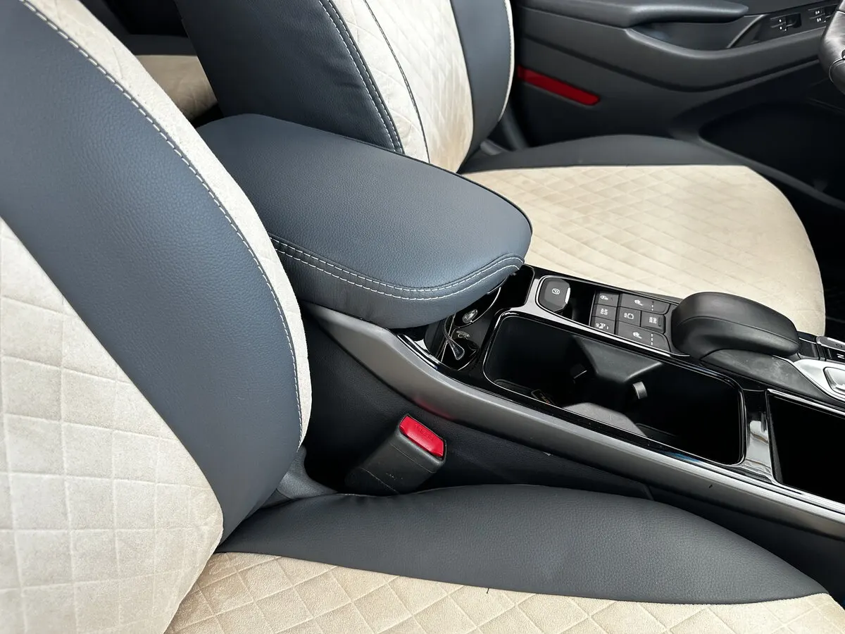 Авточохли для Hyundai IONIQ electric (AE) 2016-2019
