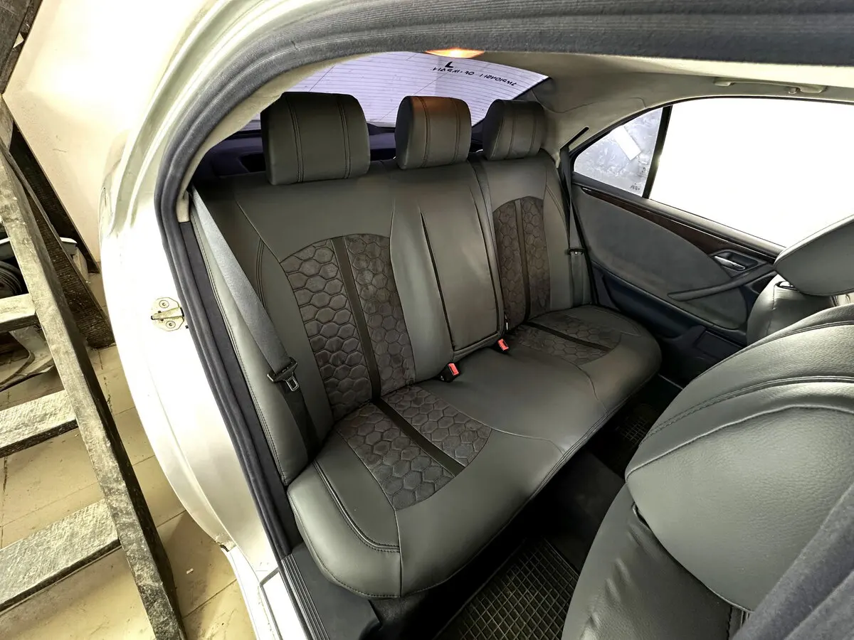 Авточохли для Mercedes-Benz E-Клас W210 1999-2003