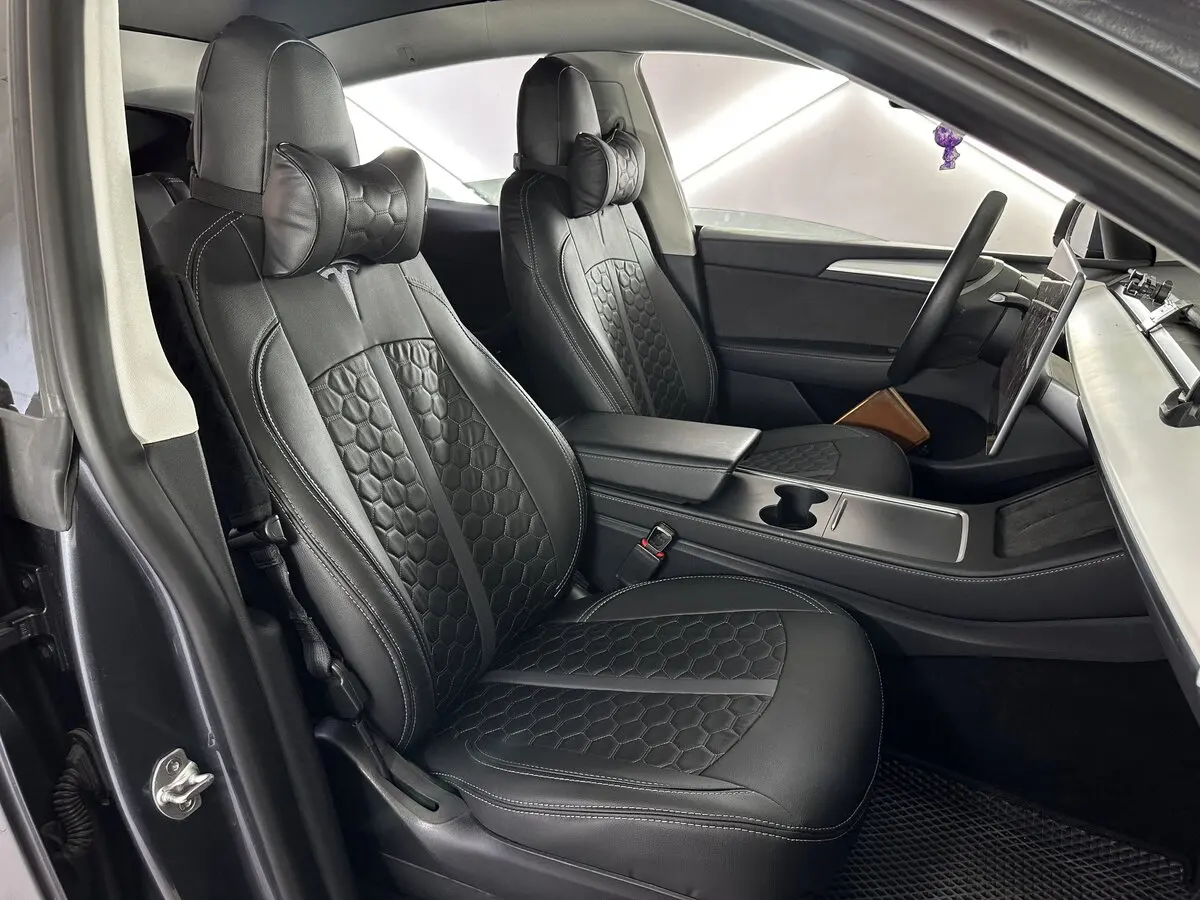 Авточохли для Tesla Model Y 7 місць