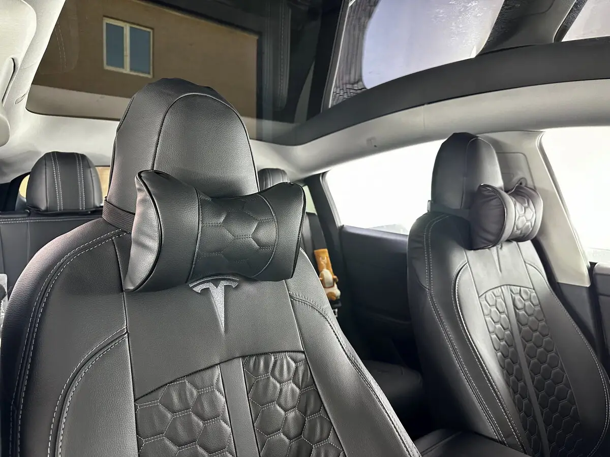 Авточохли для Tesla Model Y 7 місць