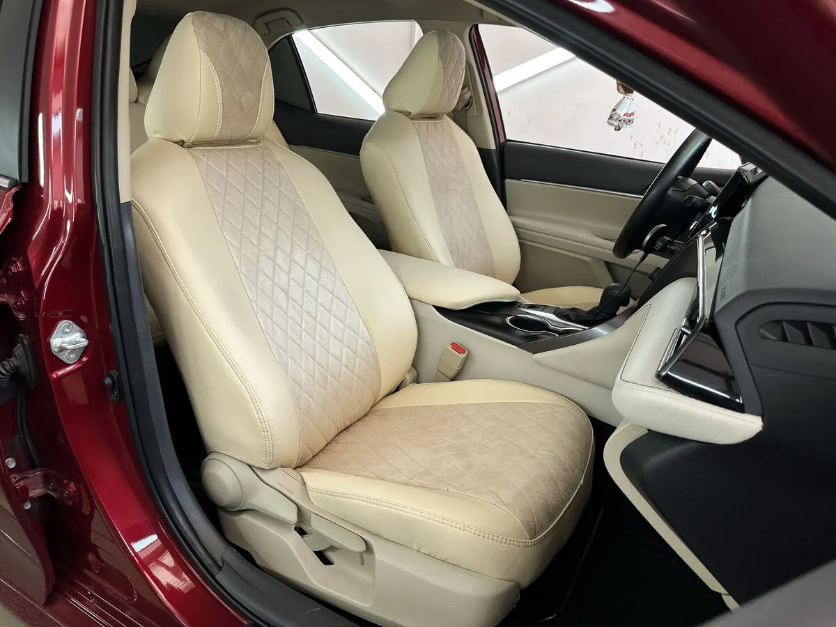 Авточохли для Toyota Camry XV70
