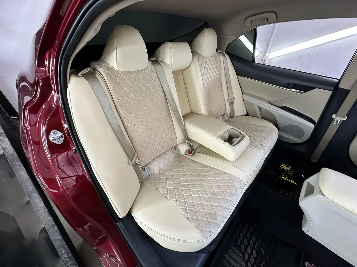 Авточохли для Toyota Camry XV70