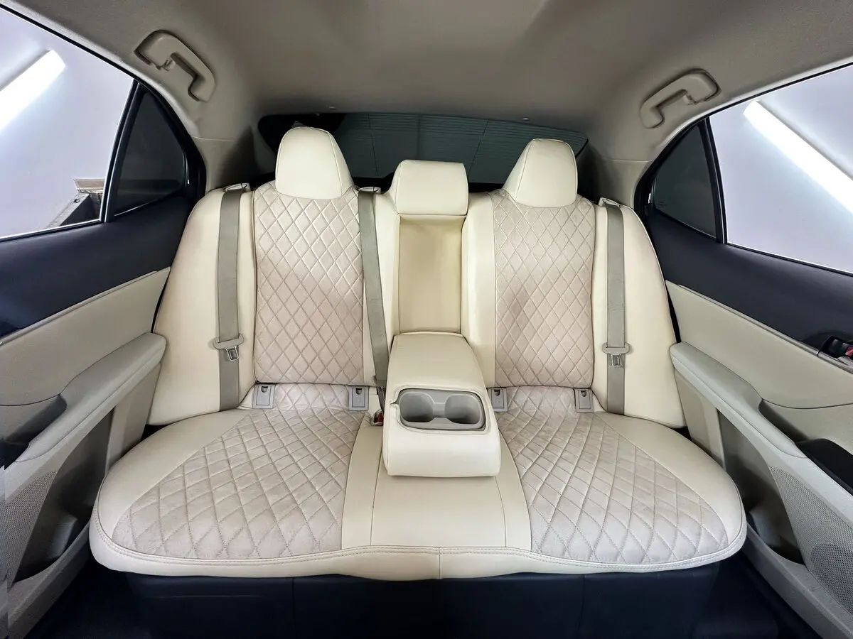 Авточохли для Toyota Camry XV70