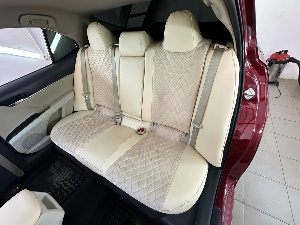 Авточохли для Toyota Camry XV70