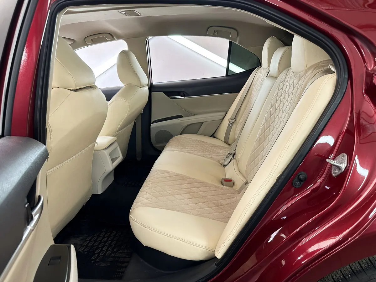 Авточохли для Toyota Camry XV70