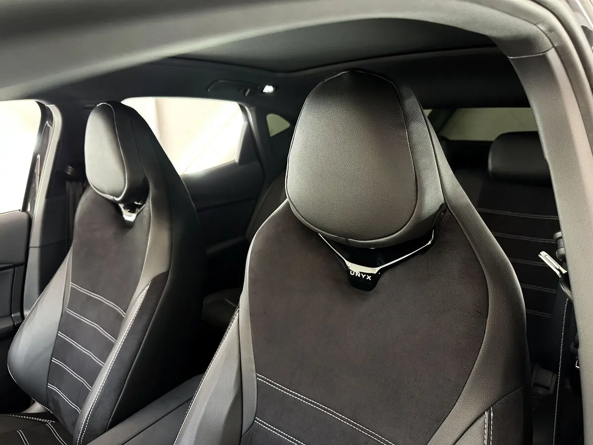 Авточохли для Volkswagen ID. Unyx 2024