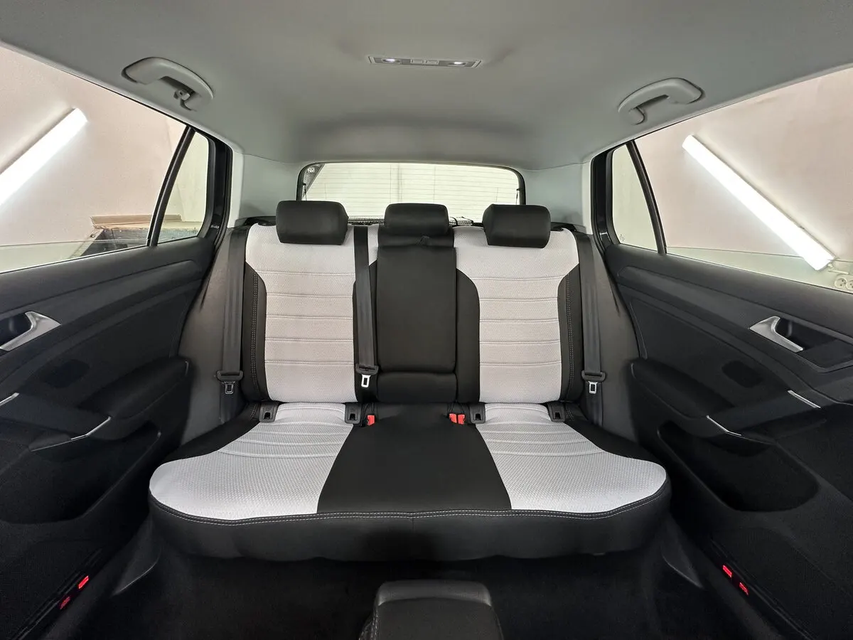 Авточохли Volkswagen Golf 7 2012-2017